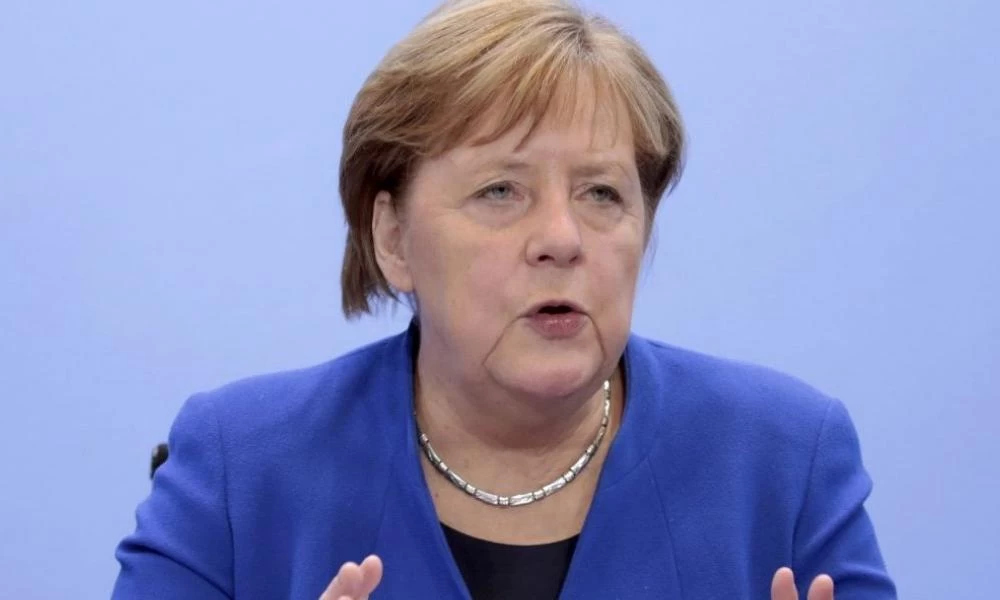 Α. Μέρκελ: Θα εμβολιαστεί με το εμβόλιο της AstraZeneca την Παρασκευή